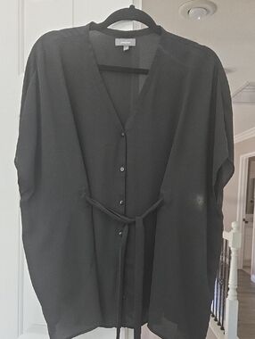 Black Lightweight Sheer Button-Front Kimono with Tie